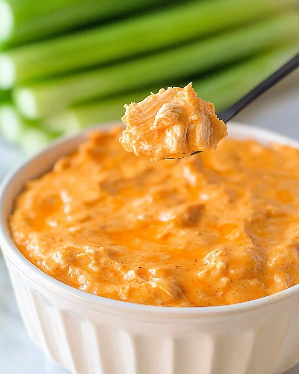 Slow Cooker Buffalo Chicken Dip