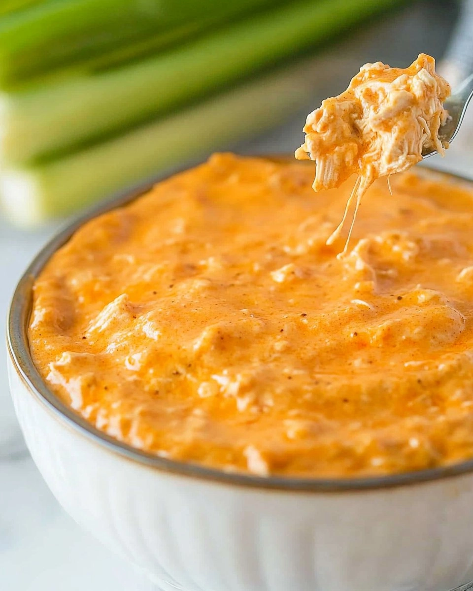 Slow Cooker Buffalo Chicken Dip