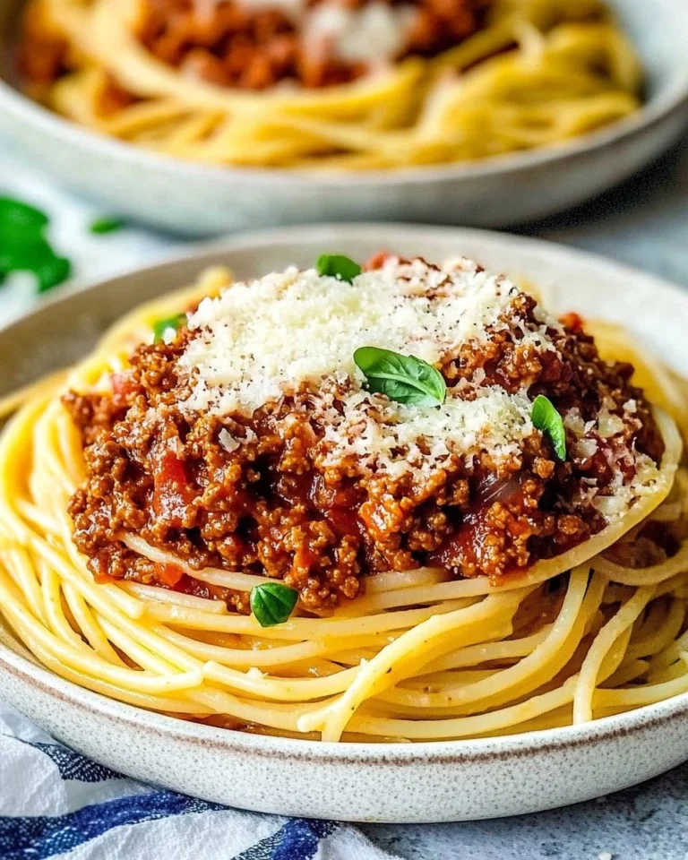 Classic-Spaghetti-Bolognese-Family-Favorite-Recipe