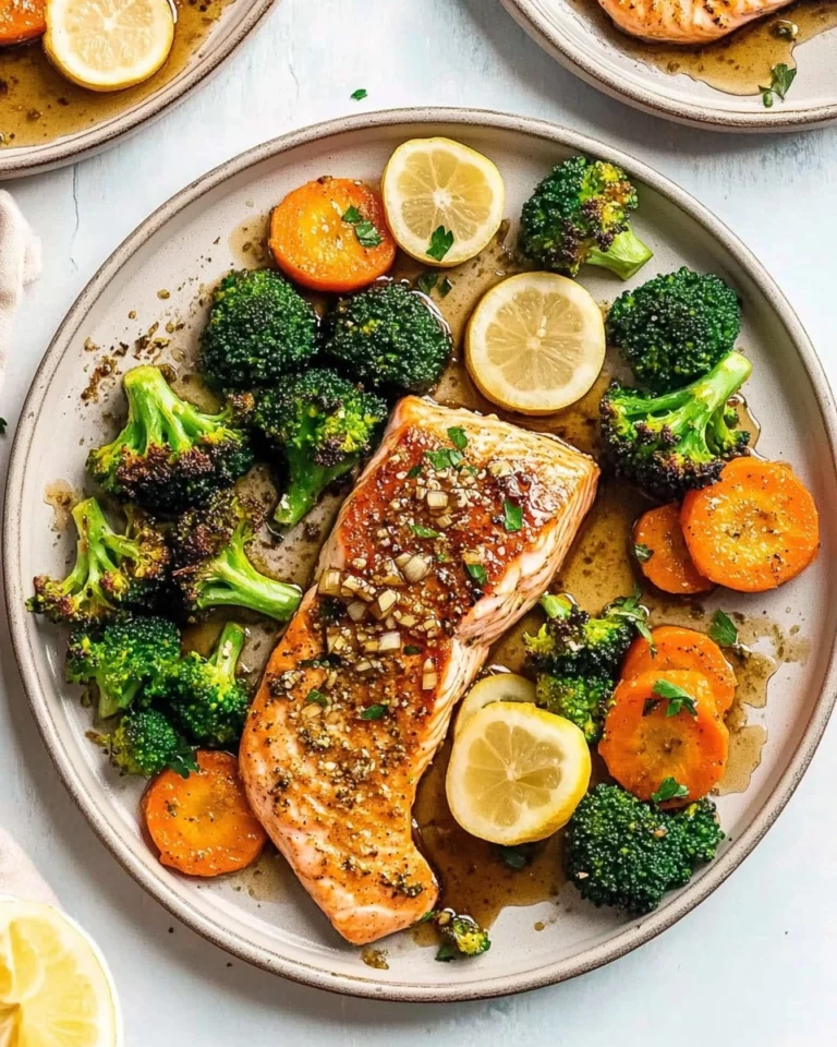 Honey-Garlic-Sheet-Pan-Salmon-with-Broccoli-Carrots-Recipe